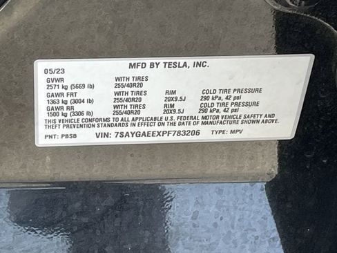 Used 2023 Tesla Model Y Long Range AWD/4WD image 27