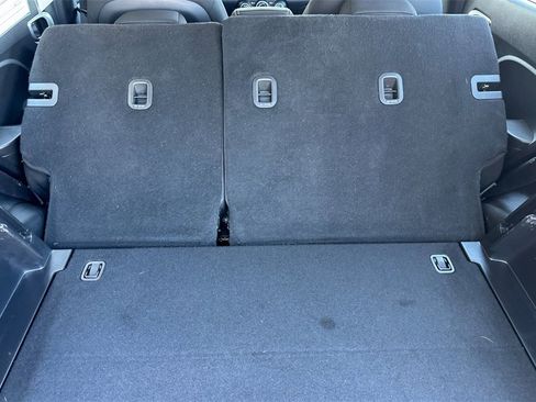 Used 2022 Hyundai Venue SEL image 17