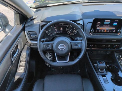 Certified 2024 Nissan Rogue SV w/ SV Premium Package AWD/4WD image 16