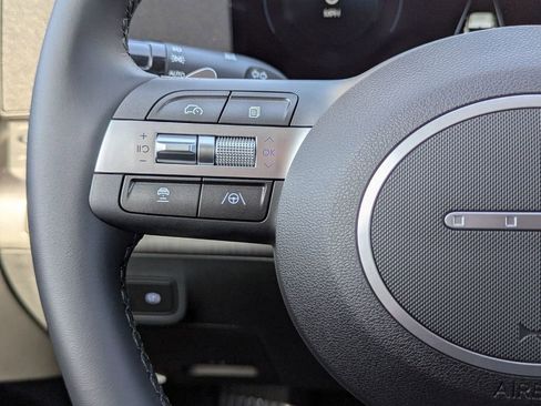 New 2025 Hyundai Kona SEL image 18