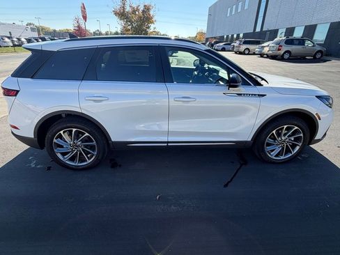 New 2026 Lincoln Corsair Premiere image 1