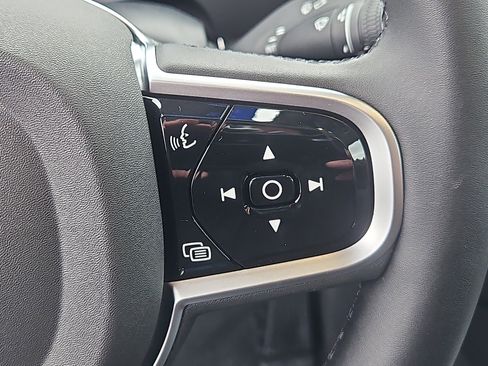 New 2026 Volvo XC90 B6 Ultra w/ Protection Package Premier image 18