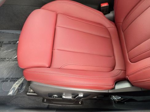 New 2026 BMW 330i Sedan w/ M Sport Package RWD image 14