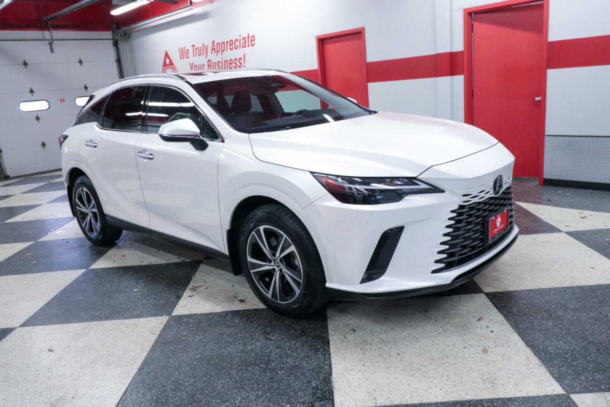 Used 2024 Lexus RX 350 Premium w/ Cold Area Package FWD image 3