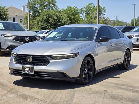 Used 2023 Honda Accord Sport image 6