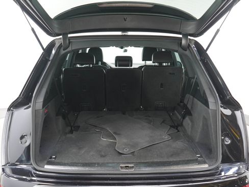 Used 2017 Audi Q7 3.0T Premium Plus AWD/4WD image 16