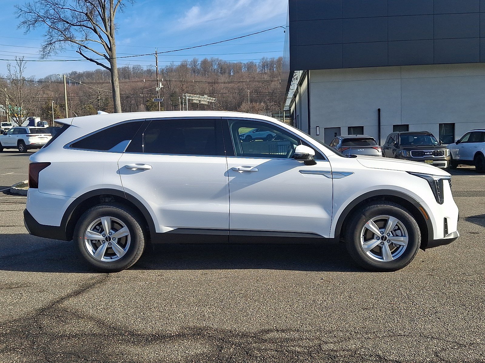 New 2026 Kia Sorento LX FWD image 7