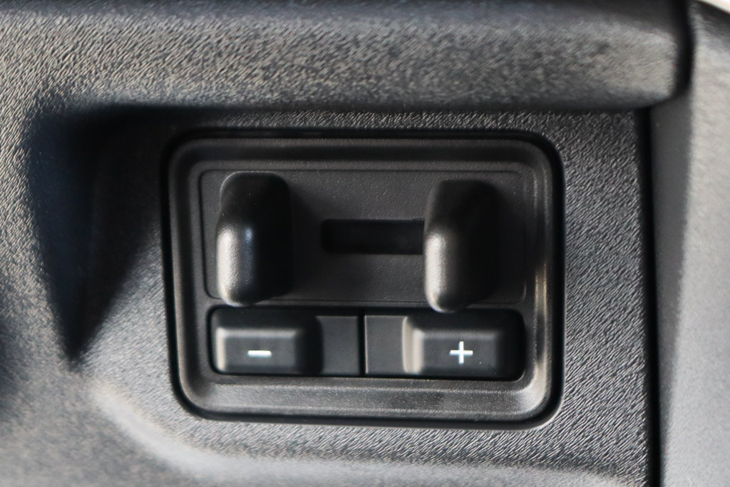Used 2025 Ford Expedition Active AWD/4WD image 35