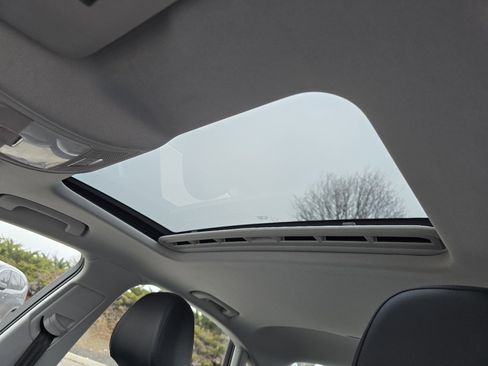 Used 2015 Audi A4 2.0T Premium image 3