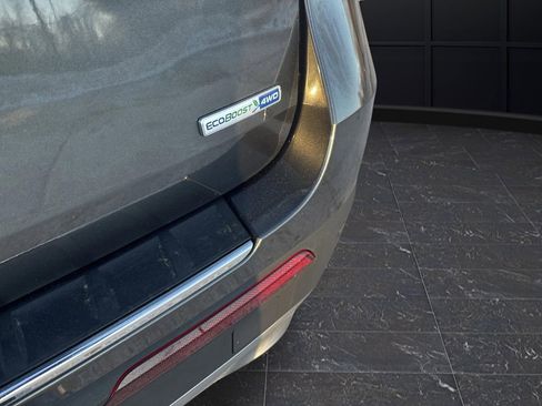 Used 2020 Ford Explorer Limited image 35