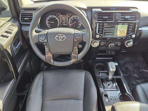 Used 2022 Toyota 4Runner TRD Off-Road Premium AWD/4WD image 35