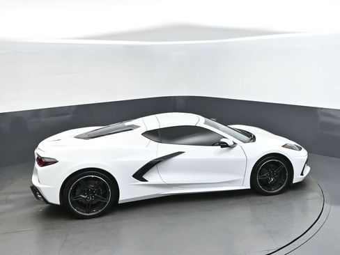 Used 2025 Chevrolet Corvette Stingray Coupe w/ 1LT image 31