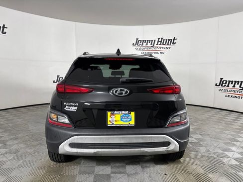 Used 2022 Hyundai Kona SEL w/ Cargo Package FWD image 5