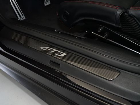 Used 2022 Porsche 911 GT3 RWD image 28