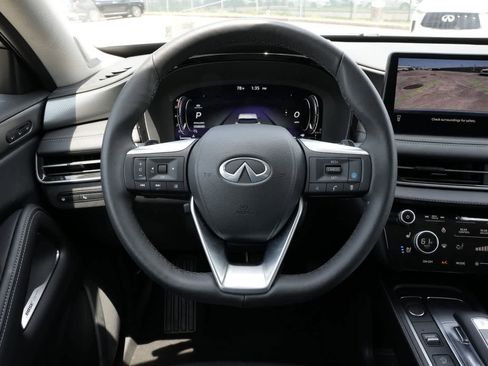 Certified 2025 INFINITI QX60 Luxe w/ Vision Package FWD image 9