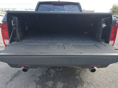 Used 2025 Honda Ridgeline TrailSport image 5