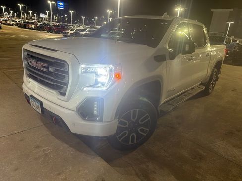 Used 2019 GMC Sierra 1500 AT4 w/ AT4 Premium Package image 2