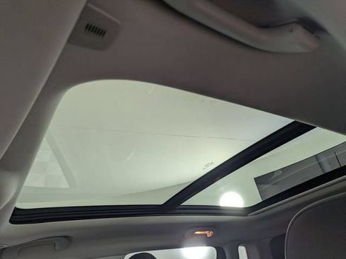 Used 2019 Jeep Compass Latitude AWD/4WD image 14