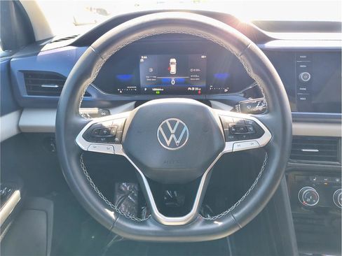 Used 2023 Volkswagen Taos SE FWD image 7