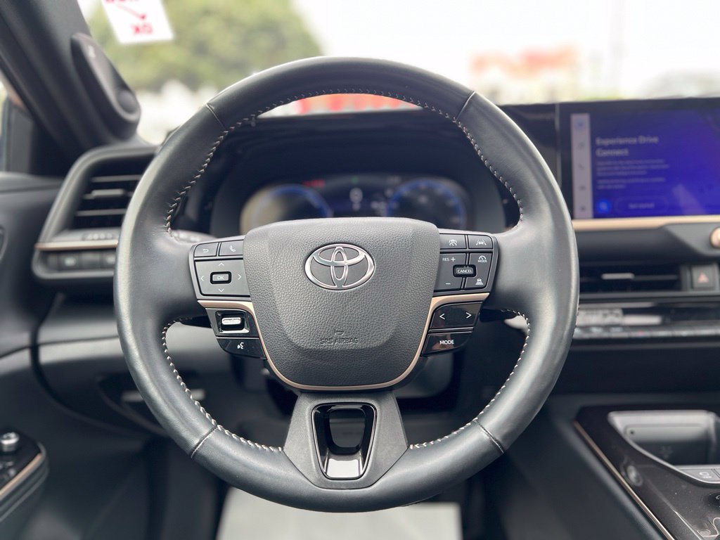Certified 2024 Toyota Crown Platinum AWD/4WD image 35