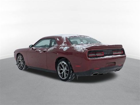 Used 2022 Dodge Challenger GT image 4