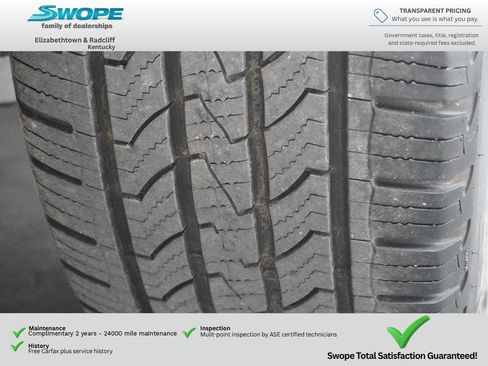 Used 2021 Ford Explorer XLT w/ Equipment Group 202A AWD/4WD image 30