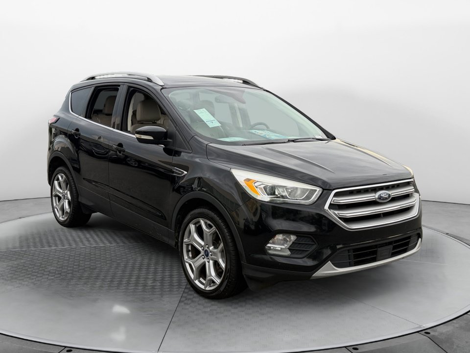 Used 2017 Ford Escape Titanium FWD image 1