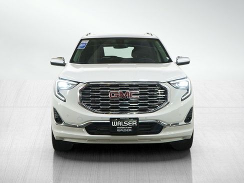 Used 2018 GMC Terrain Denali w/ GMC Pro Grade Package AWD/4WD image 8