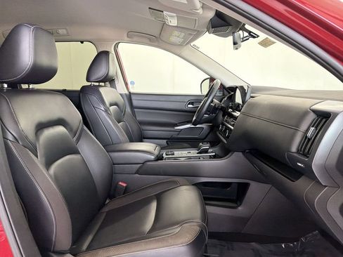 Certified 2024 Nissan Pathfinder SL AWD/4WD image 21