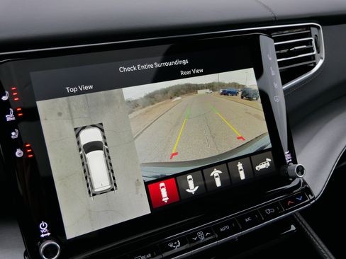 New 2026 Jeep Grand Wagoneer Limited AWD/4WD image 21