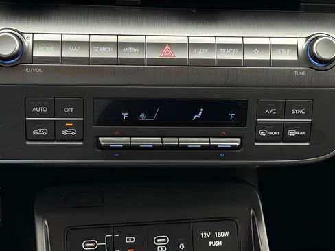Used 2024 Hyundai Kona SEL w/ Convenience Package FWD image 30