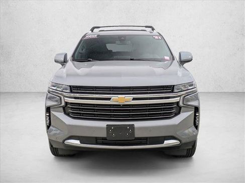 Used 2021 Chevrolet Tahoe LT w/ Luxury Package image 2
