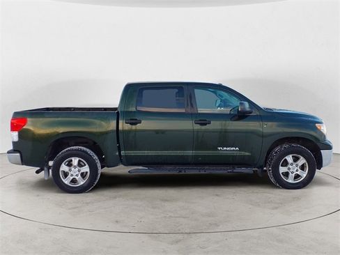 Used 2011 Toyota Tundra 4x4 CrewMax w/ Tow Pkg image 6