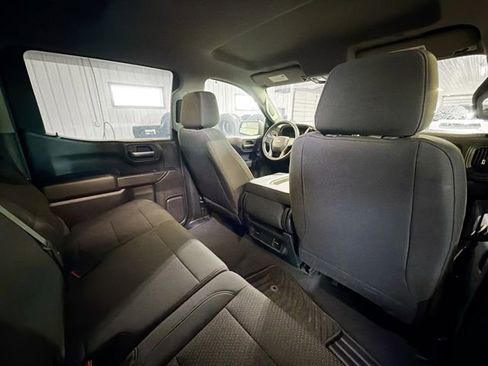 Used 2020 Chevrolet Silverado 1500 Custom w/ Custom Convenience Package image 11