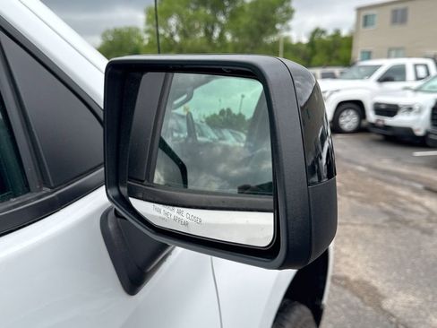 Used 2025 Chevrolet Silverado 1500 LT Trail Boss w/ Convenience Package II AWD/4WD image 39