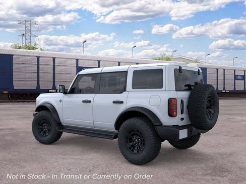 New 2026 Ford Bronco Outer Banks w/ Sasquatch Package AWD/4WD image 4