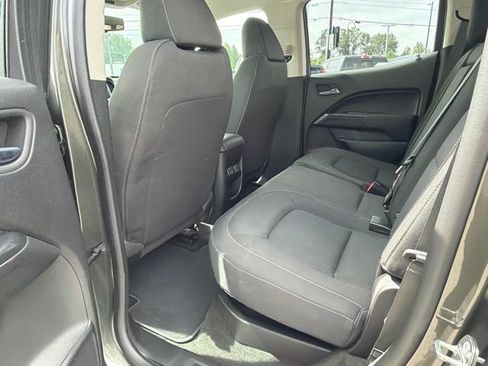 Used 2018 Chevrolet Colorado LT w/ LT Convenience Package AWD/4WD image 16