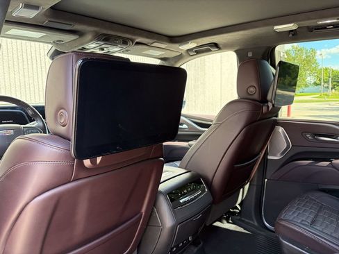 Used 2022 Cadillac Escalade Sport Platinum AWD/4WD image 25