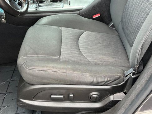 Used 2016 Chevrolet Traverse LT FWD image 22