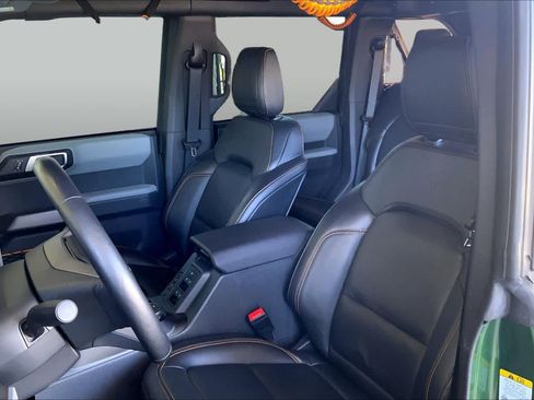 Used 2023 Ford Bronco Badlands AWD/4WD image 8