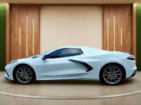 Used 2025 Chevrolet Corvette Stingray Preferred Conv w/ Z51 Performance Package RWD image 27