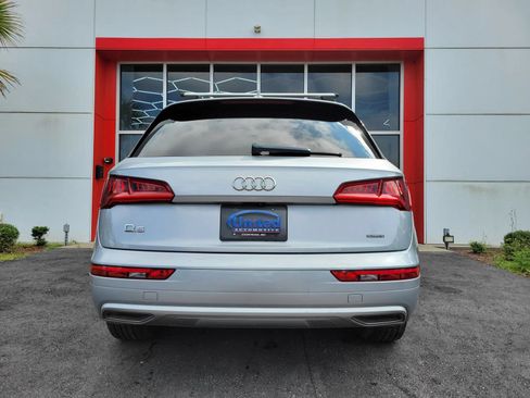 Used 2019 Audi Q5 2.0T Premium w/ Convenience Package AWD/4WD image 5