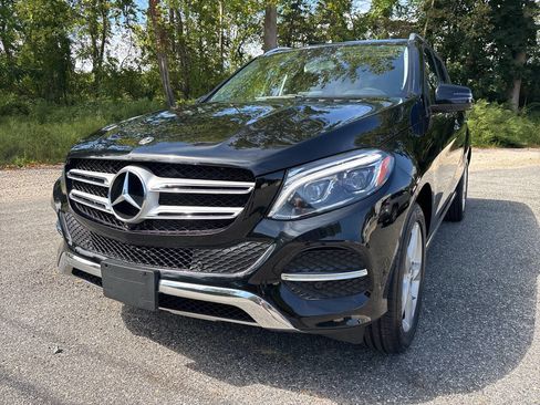 Used 2018 Mercedes-Benz GLE 350 4MATIC w/ Premium 2 Package image 5