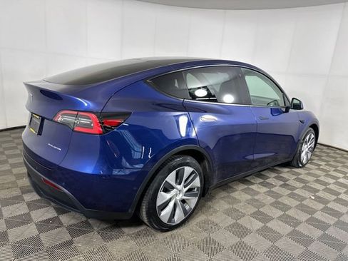 Used 2021 Tesla Model Y Long Range AWD/4WD image 3