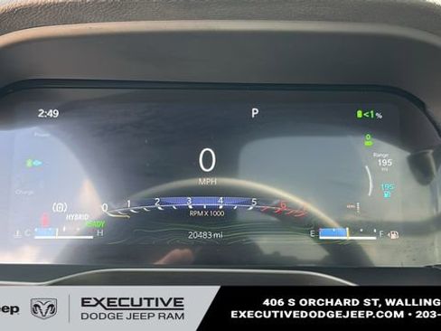 Used 2023 Jeep Grand Cherokee Trailhawk w/ Luxury Tech Group III AWD/4WD image 17