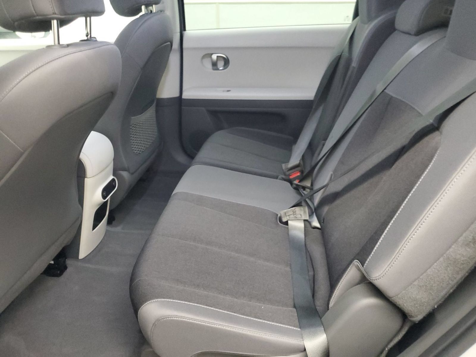 Used 2024 Hyundai Ioniq 5 SEL RWD image 12