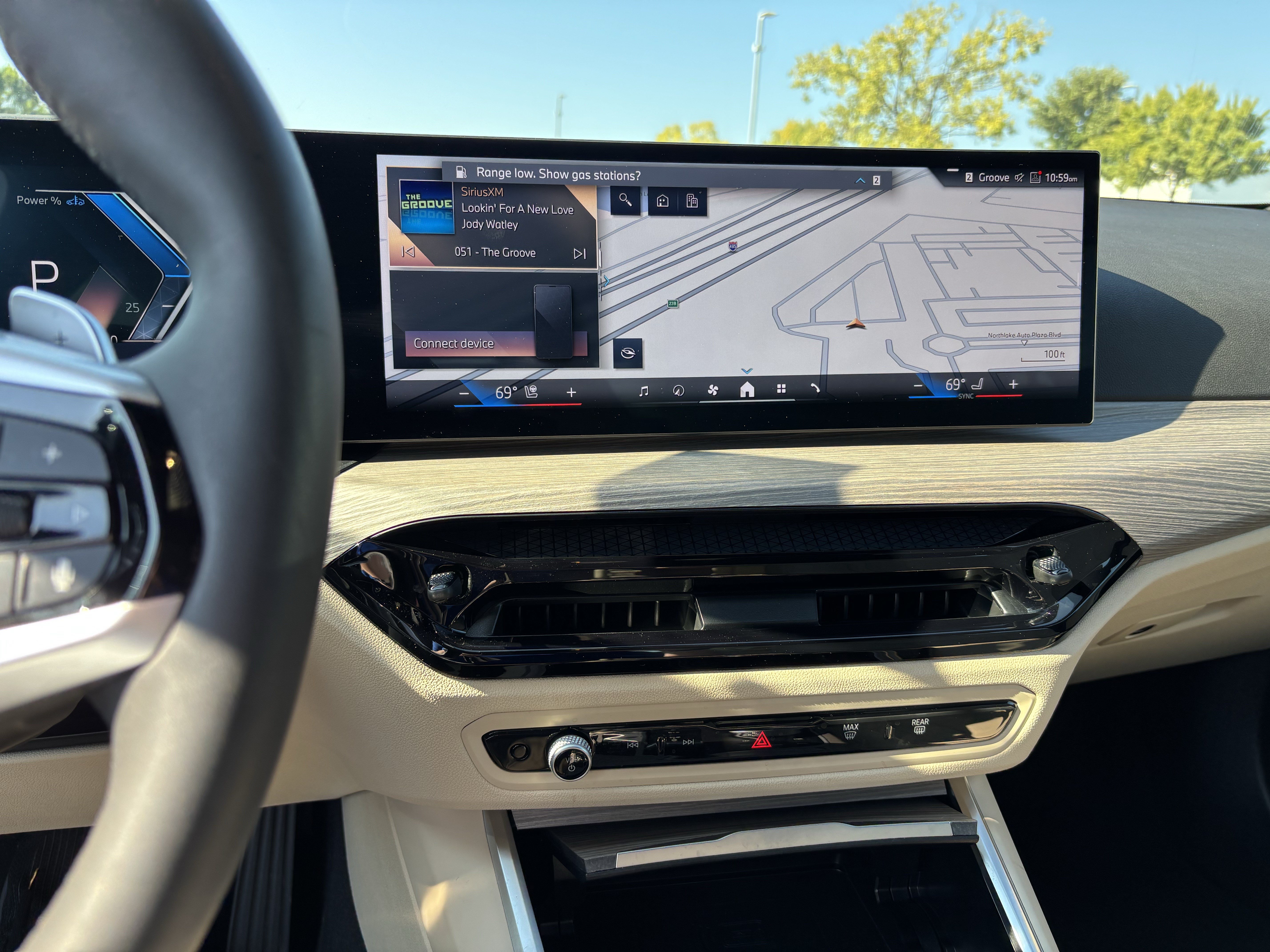 Certified 2025 BMW 330i Sedan RWD image 30