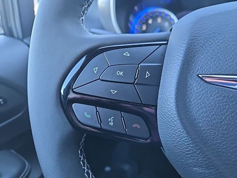 New 2026 Chrysler Pacifica Select w/ S Appearance Package image 40