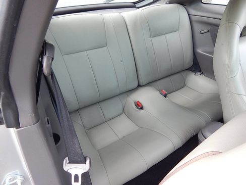 Used 2002 Toyota Celica GT image 16