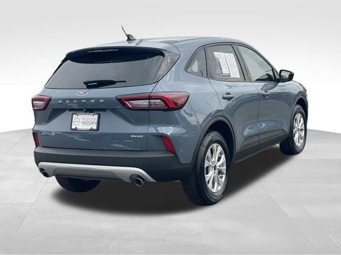 Used 2025 Ford Escape Active w/ Cold Weather Package image 4